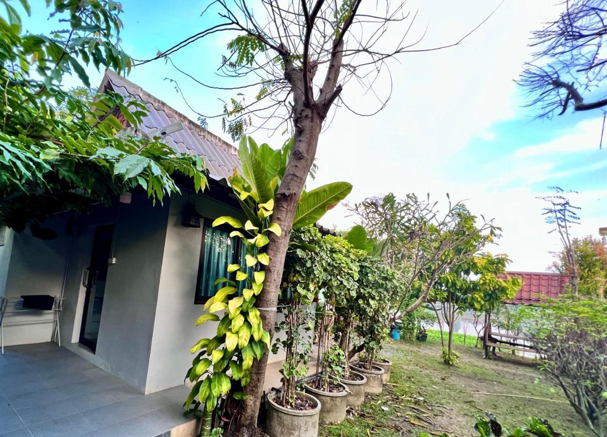 Mrt Riverside Sampran มิสเตอร์ที โฮมสเตย์-ชมนาด ภายนอก รูปภาพ